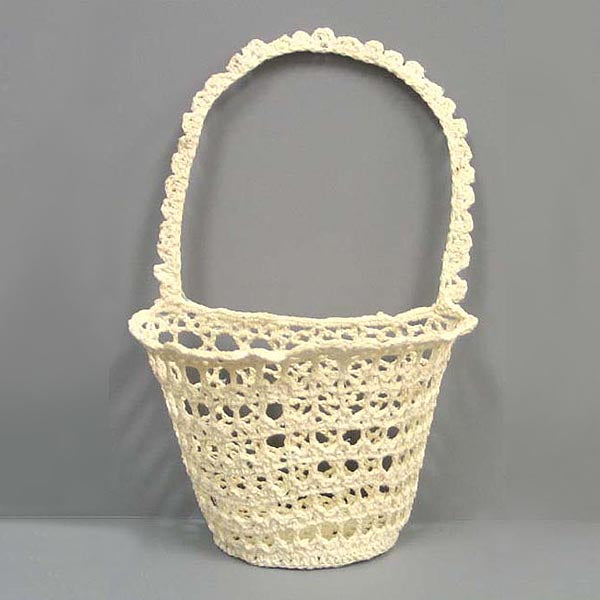 8" x 5" Crochet May Basket     - Ivory